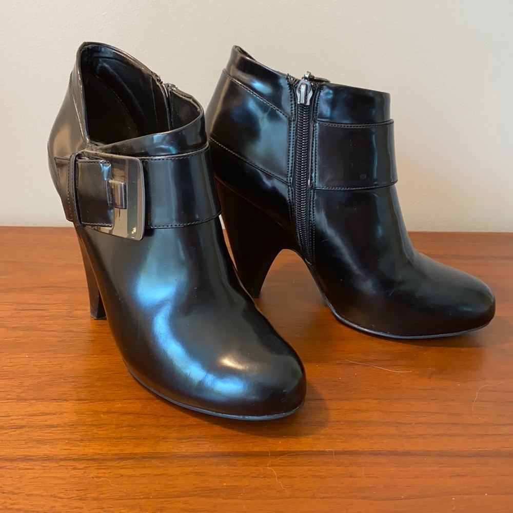 Vince Camuto Yonker Booties